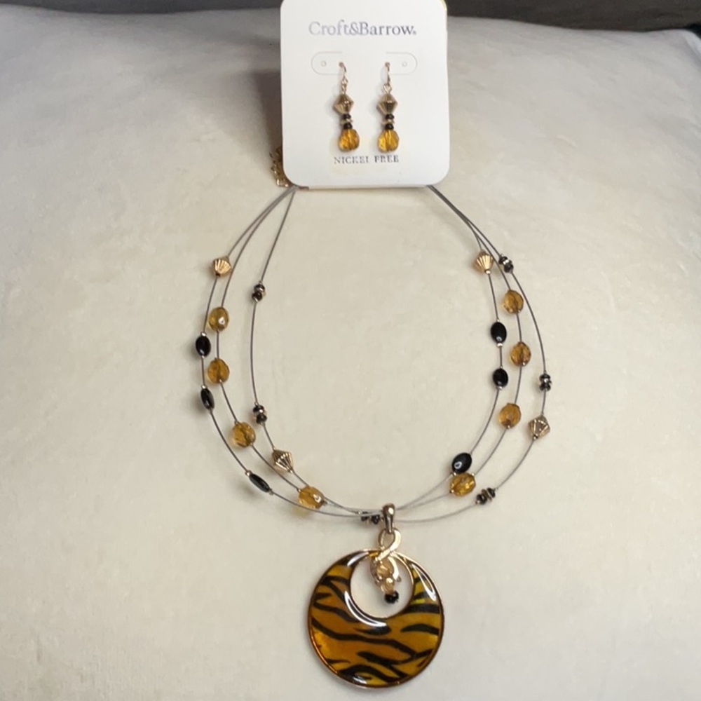 Croft & Barrow Gold and Black Layered Necklace